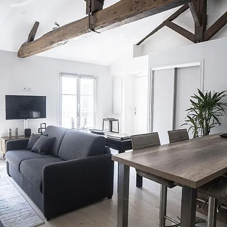 Comfortable And Bright 50 M In 10th Lejlighed *