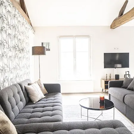 Comfortable And Bright 50 M In 10th Lejlighed